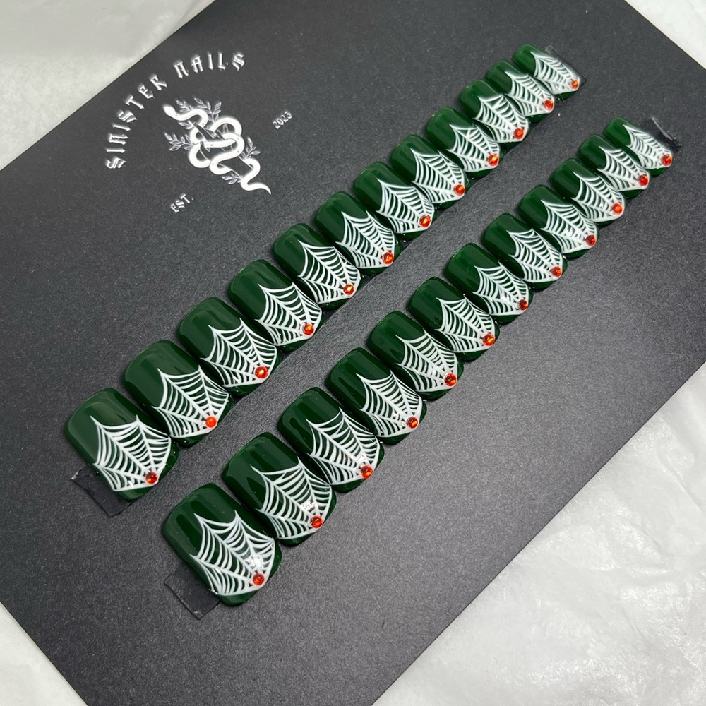 Handmade Green Spider Web Nail Set